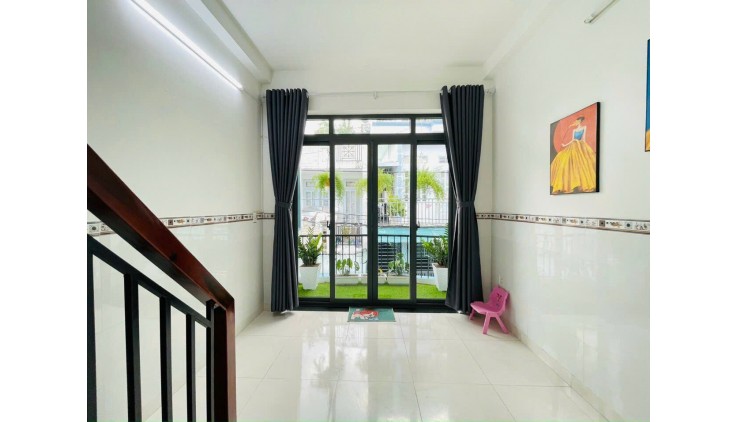 PHẠM VĂN CHIÊU - NHÀ 4 TẦNG - HẺM XE HƠI - CHỈ 2.98 TỶ - SỔ VUÔNG A4
